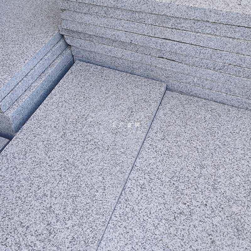 理石花岩芝麻白灰火烧板黄锈石荔枝黑面麻石岗路沿侧大石988广场