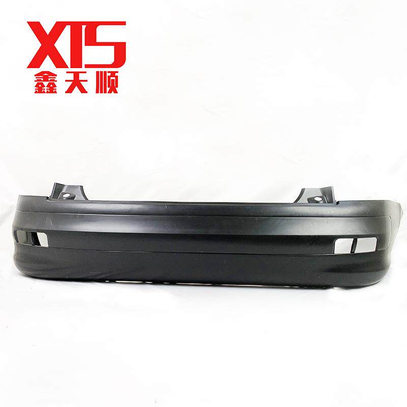 适用于标致207三厢后保险杠后保险杠皮后包围后蒙皮7410JG