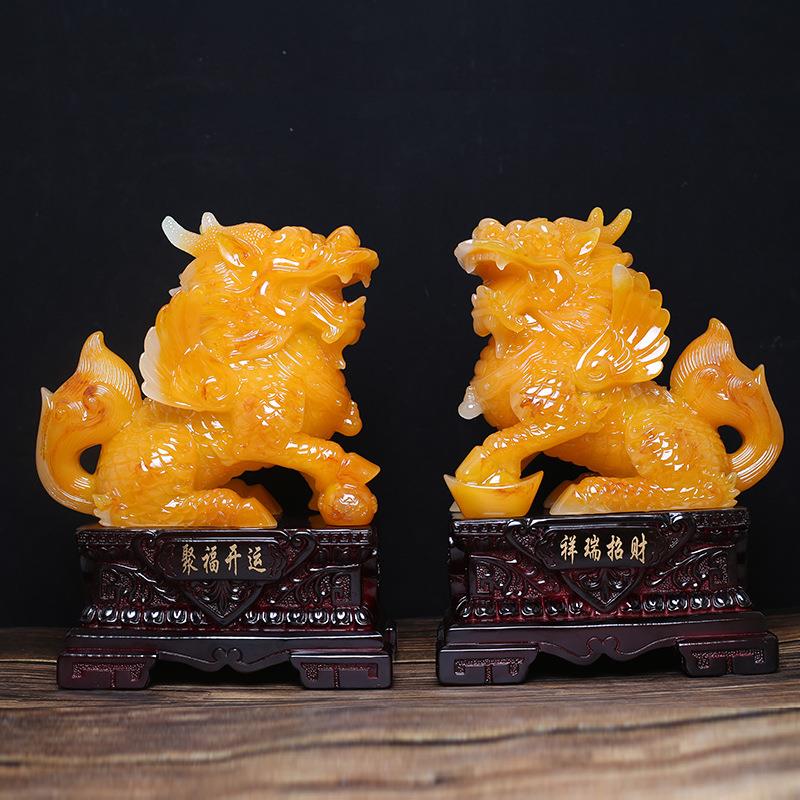 新款上市 树脂仿蜜蜡招财麒麟摆件一对 中式家居老板办公桌摆件