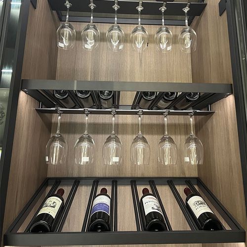 红酒架 层板 玻璃门斜放酒瓶LED灯装饰高端奢华展示架铝合金定制