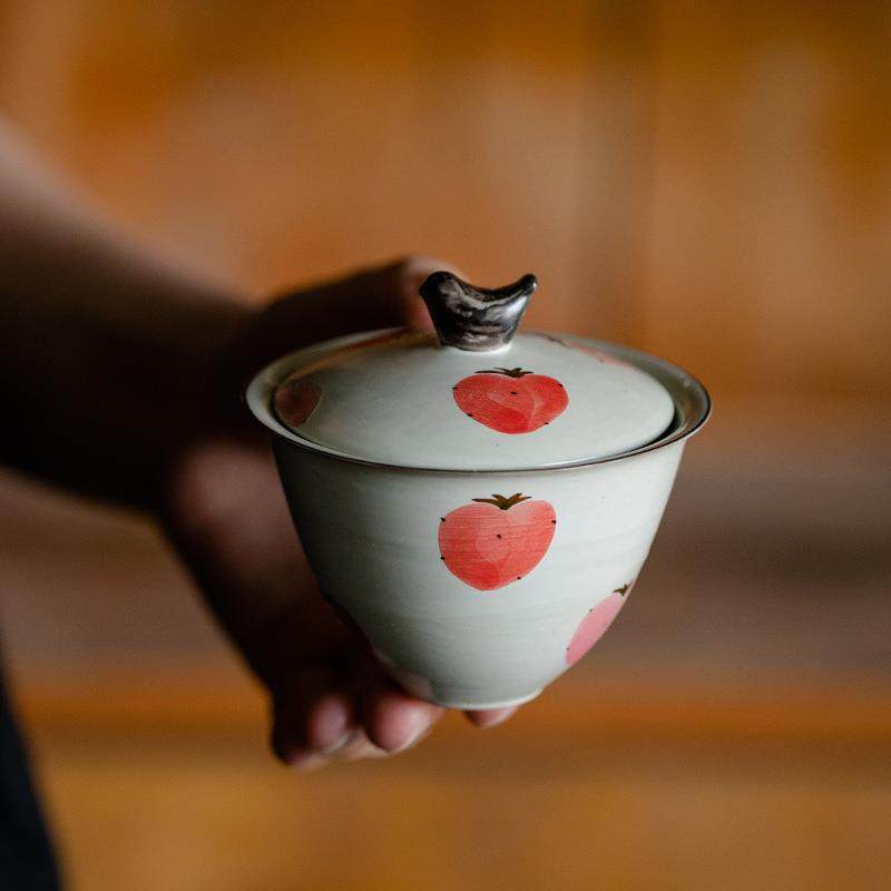 且来粉引手绘草莓盖碗陶瓷茶碗家用创意二才盖碗带盖泡茶碗手抓碗,模玩/动漫/周边/娃圈三坑/桌游,模型制作工具/辅料耗材,淘宝优惠券,粉丝福利购,淘宝优惠卷