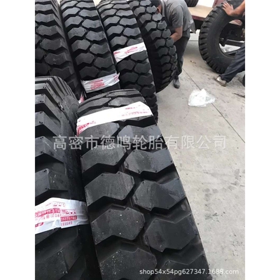 全钢载重卡车轮胎9.00/10.00/11.00/12.00 1200R20搅拌机翻斗车