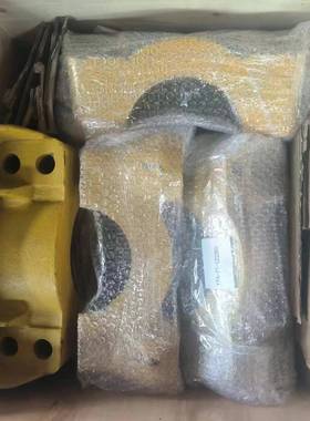 D15585推土机SUD零件支架1A7--71-12241盖17A-71-1220耳轴