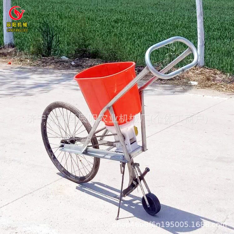 手推家用小型多功能点播施肥机