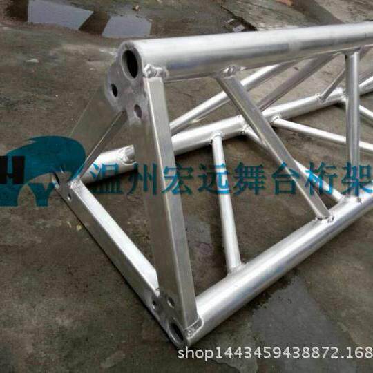 健身馆815搭家建吊顶桁架灯温州铝合金可挂灯三角光焊厂接灯光架