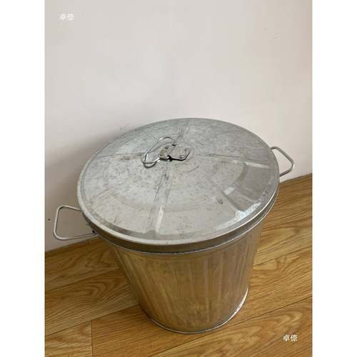 55储升防火镀锌带盖垃圾桶厨铁桶防阻燃圆形物桶船AYB用房皮室外