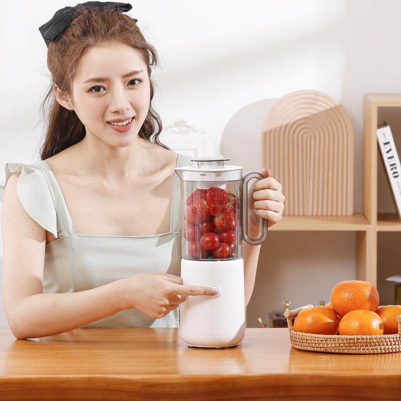 哈啦熊榨汁机多功能家用料理机迷你研磨机电动便携电动小型榨汁杯