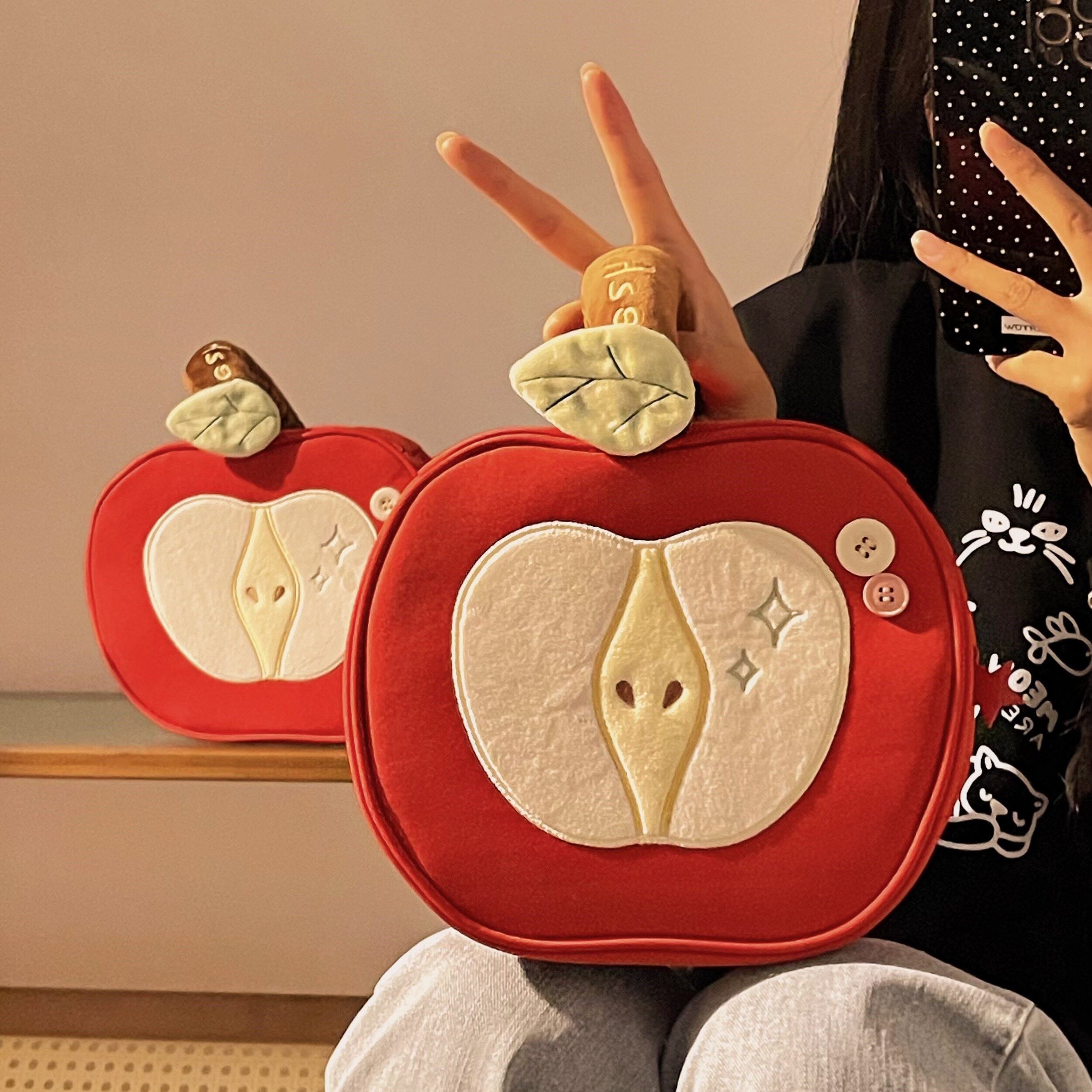 红苹果化妆包收纳包可爱手提大容量分区化妆包旅行护肤品洗漱包