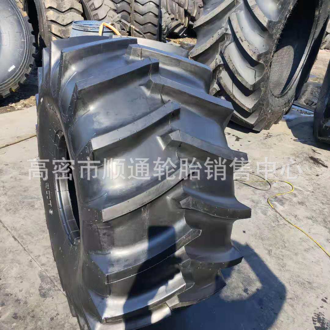 农业31X15.5-15农用人字花纹轮胎21.5-16.1级宽胎捆草机轮胎