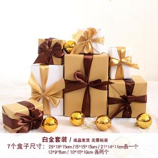 新款圣诞购物中橱心牌诞窗周年纪念活动开幕场景布置圣树品下礼盒