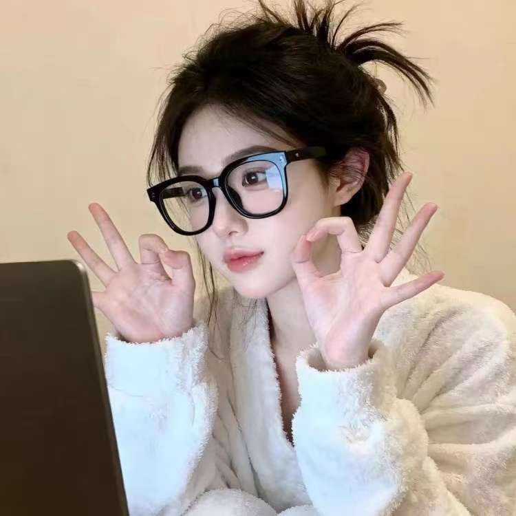 韩系ins风黑框眼镜大框素颜神器防蓝光显脸小方形眼镜框拍照装饰