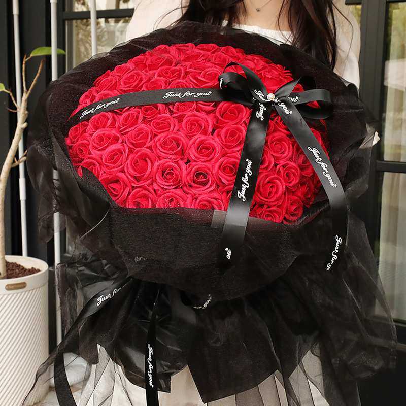 情人节花束送女朋友99朵玫瑰仿真花束生日礼物送闺蜜香皂花束成品