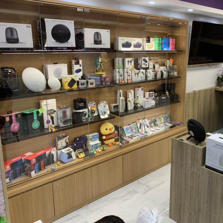 厂家制作手机展示柜木纹饰面修色烤漆展柜店面手机柜台订制