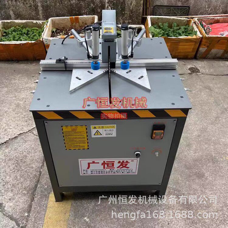 305多功能气动铝材切角机90度切割机 精密45度切角机全铝家具设备