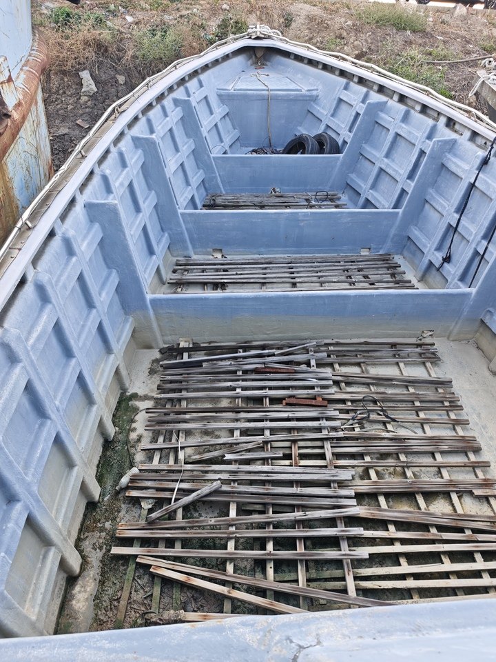 罚没报废船舶一艘：三无船舶（大飞）限报废、回收、拆解