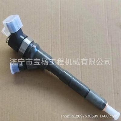 6271-11-3100喷油器0445110307喷油嘴4D95LE-5发动机喷油器PC70-8