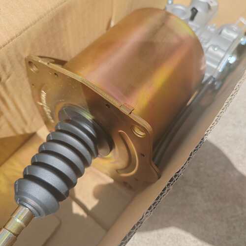适用陕汽德龙F3000新M3000离合器分泵离合器助力器 DZ9112230178