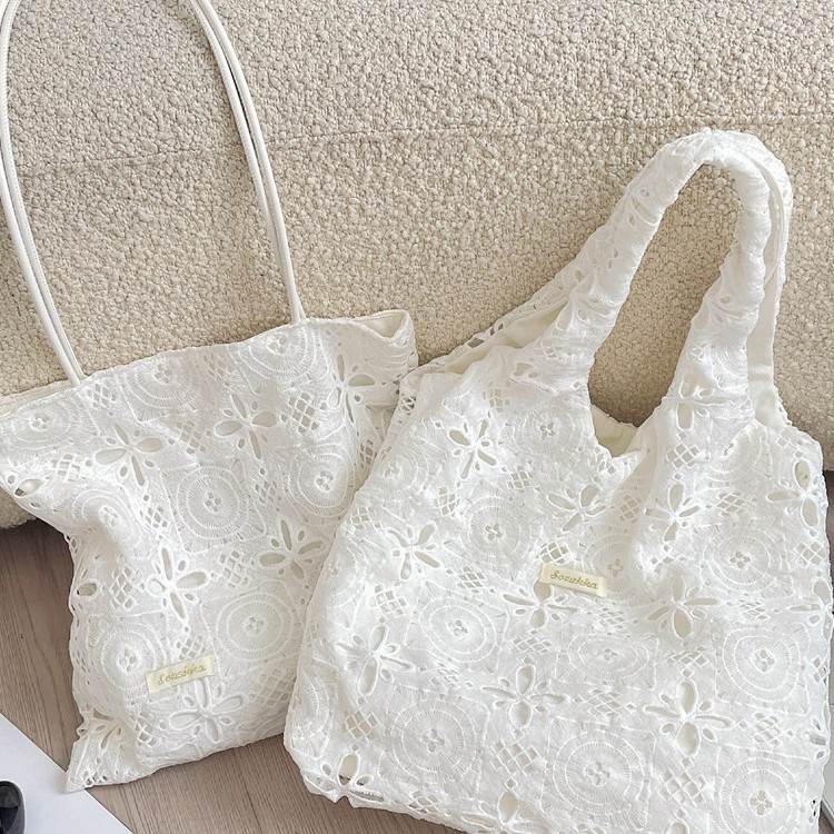 刺绣蕾丝田园风通勤托特包