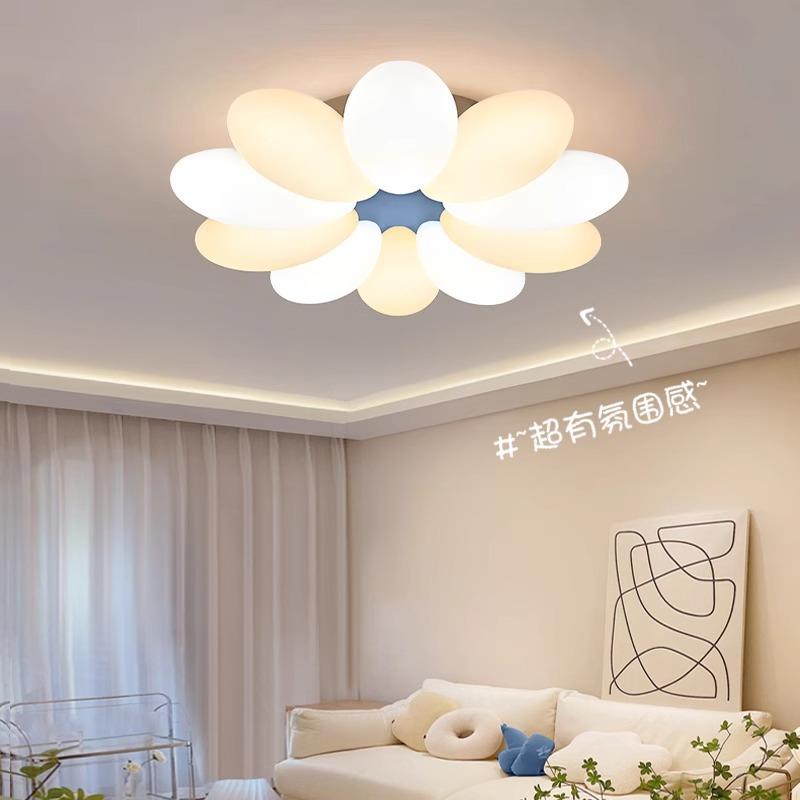 厅灯吸具山顶灯现代简约温馨主卧室灯广东中山客77079灯花朵中吸