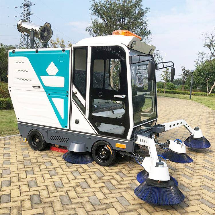 933能电动七刷闭扫地车路面灰尘全清扫封车市政环卫式扫地车