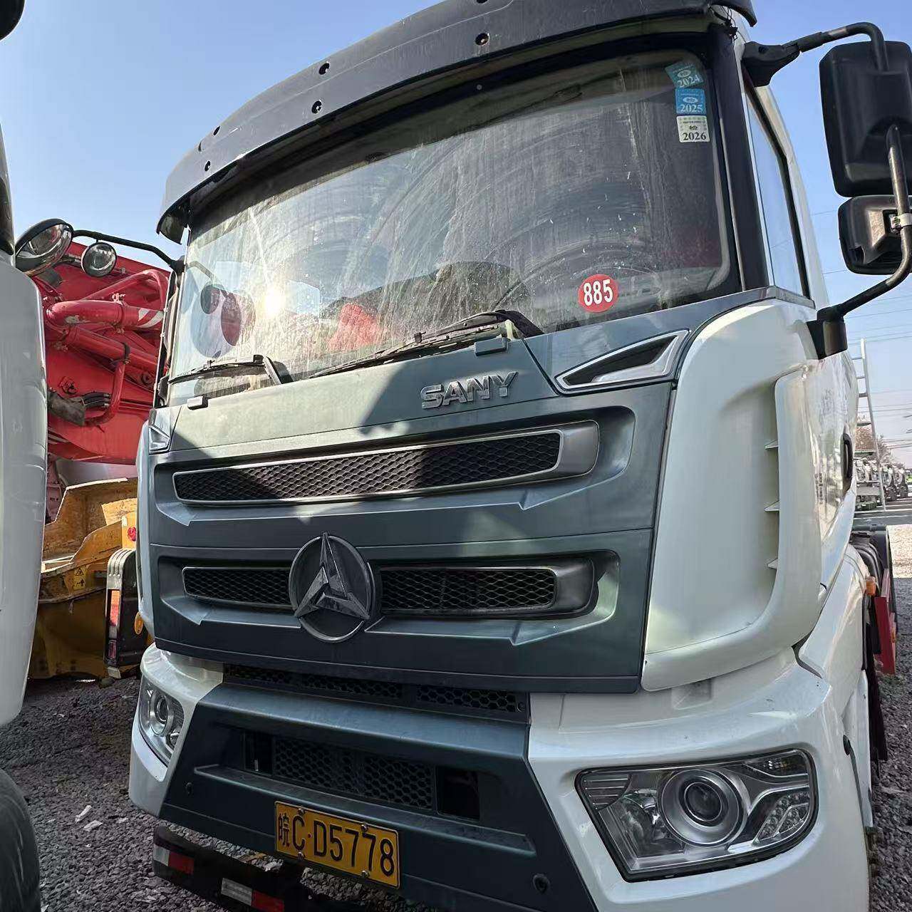 出口三一搅车202年三一国五道依茨发1动机7852m³8×04搅拌拌车
