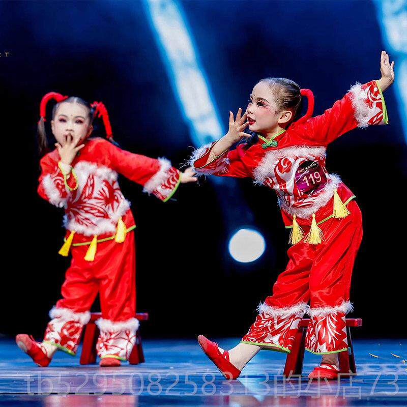 高档看戏小演出服儿喜庆红色舞蹈服开红门红幼红的中国结福娃表演