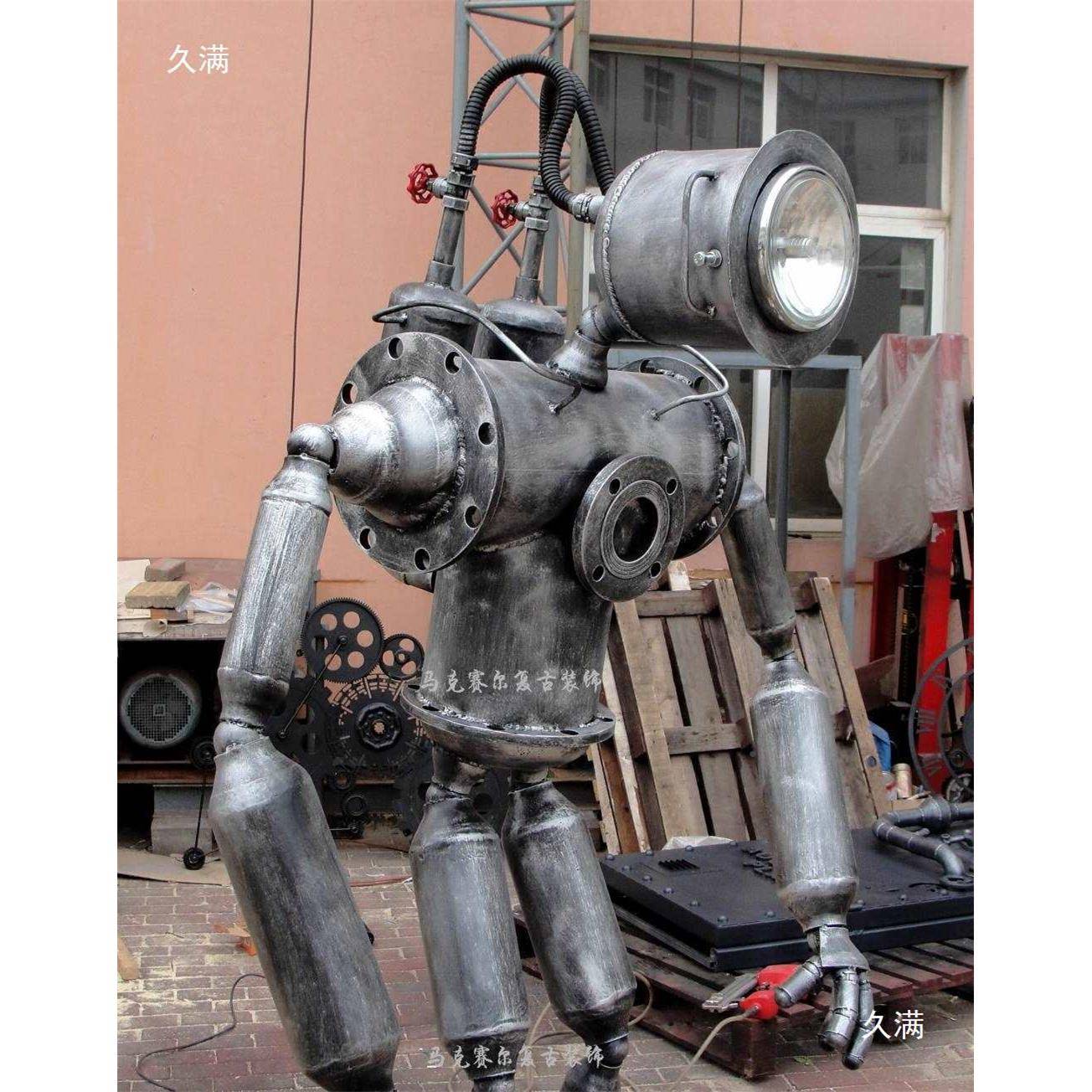 复古迎金属铁艺蒸汽tfgfgfgj朋克重金属机器人厅宾意摆件酒吧餐KT