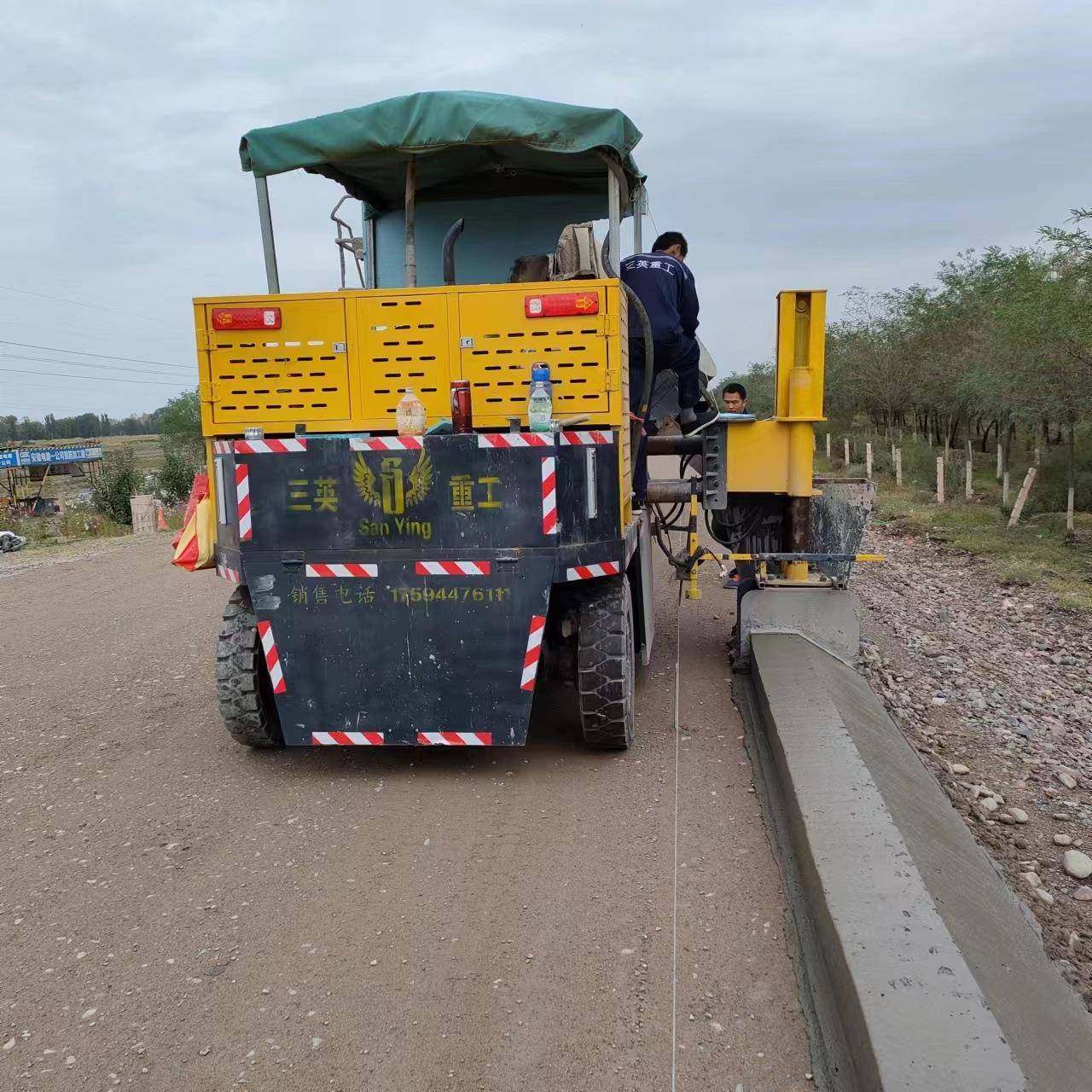 自走式路沿石成型机路肩石边沟滑膜机混凝土路缘石滑模成型机,五金/工具,其他机械五金,淘宝优惠券,粉丝福利购,淘宝优惠卷
