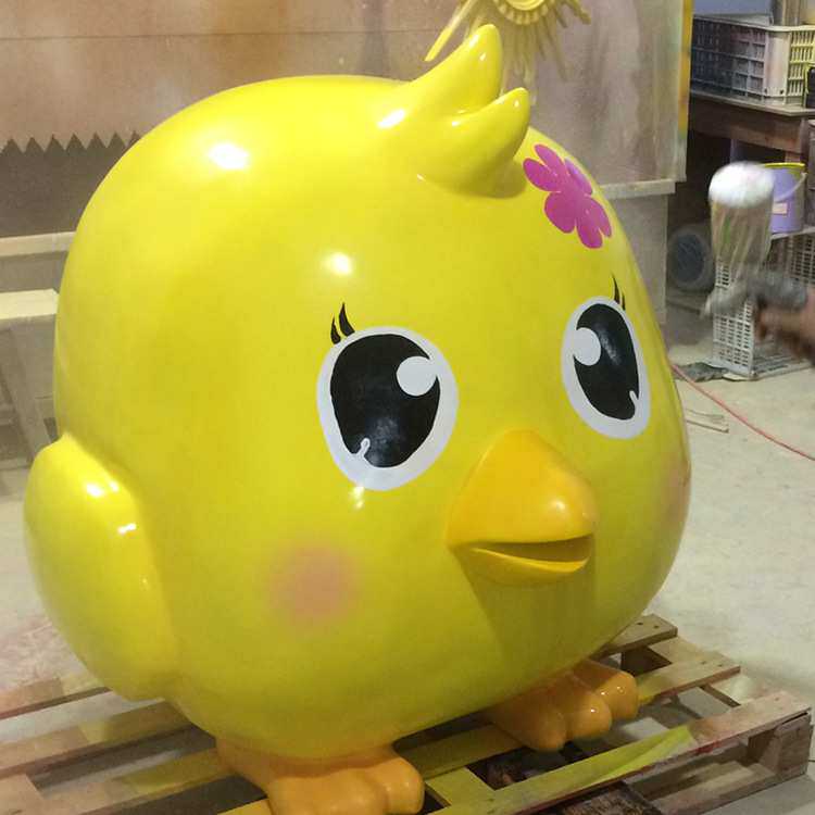 玻璃钢小黄鸡公仔道具 商场橱窗小黄鸡摆设陈列DP美陈制作