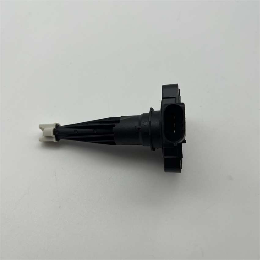 STZT 12618638754 适用宝马 油位传感器 F30 F31 G30 G11