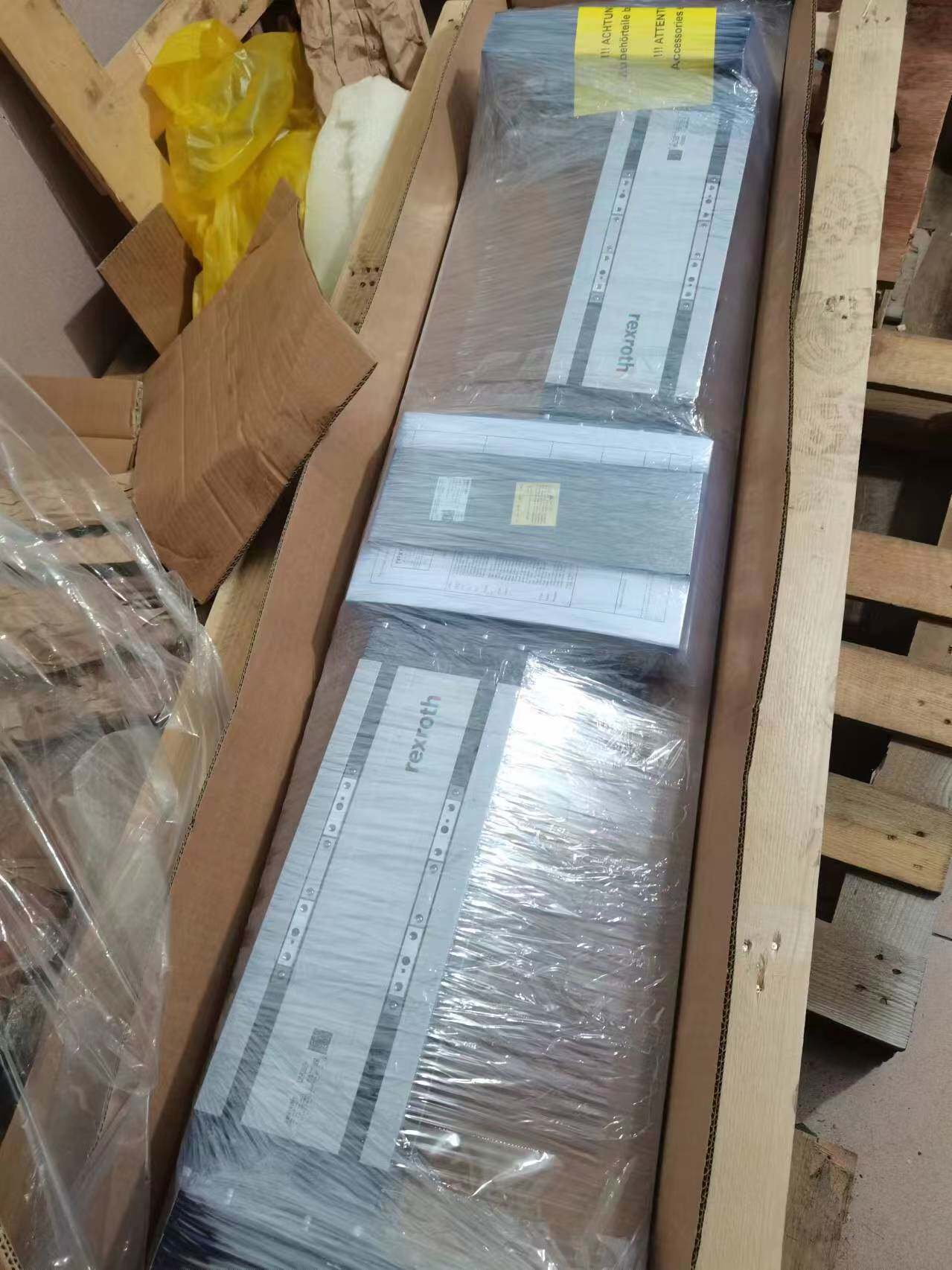 R055711379 力士乐滑块模组导轨中滚珠滑台