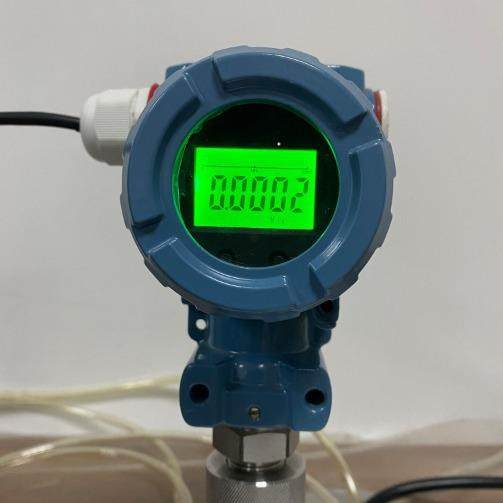 西安榔头型压力变送器液晶显示4-20mA两线制输出