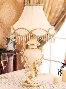 高档欧式陶台灯卧室床瓷头灯温馨浪漫实欧式客厅用居装饰品创意台
