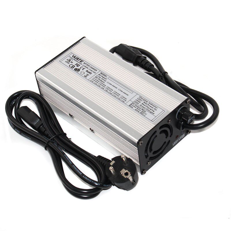 21V6A 7A 8A 8器充5S聚合物 1电.5V锂离子电池适用 铝壳自动转灯