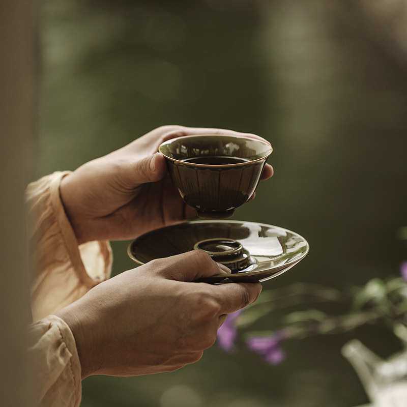 束刻越窑青瓷艾草青手工雕刻莲花茶盏整套茶杯杯垫主人杯功夫茶具