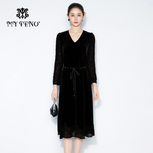马天奴秋冬新款黑色丝绒V领连衣裙子系带收腰气质法式灯笼袖