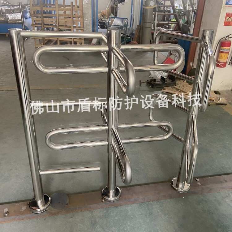 商场只进不出单向旋转门 景区禁行通道三辊闸机 手动不锈钢转闸门