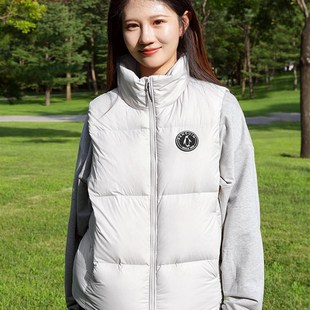 企鹅驼色背心羽绒服女性户外2025秋冬新款羽绒马甲背心最容易匹配