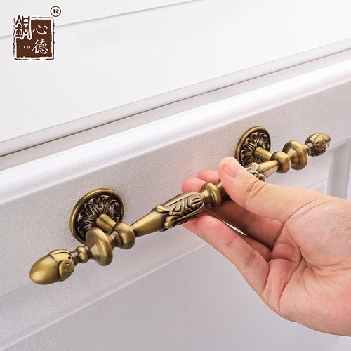 美式黄铜雕花柜门把手欧式宫廷风复古轻奢抽屉把手衣柜整体橱柜门