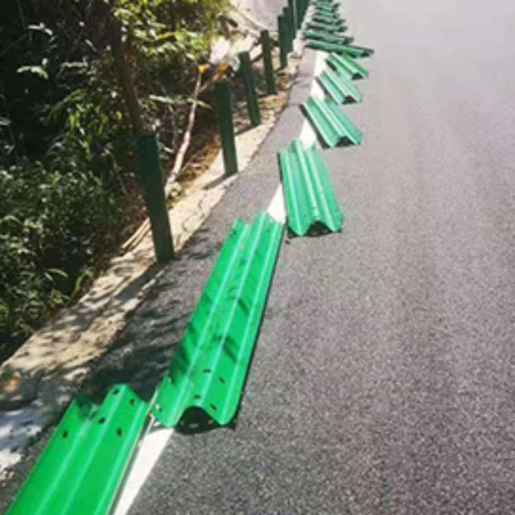 桥梁护栏交通设施防撞护栏板高速公路热镀锌喷塑波形梁护栏