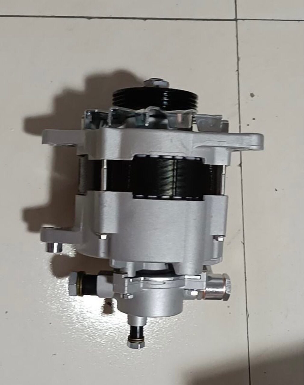 解放红塔霸铃发电机JFZB255-B78发电机3701010AB-501A发电机