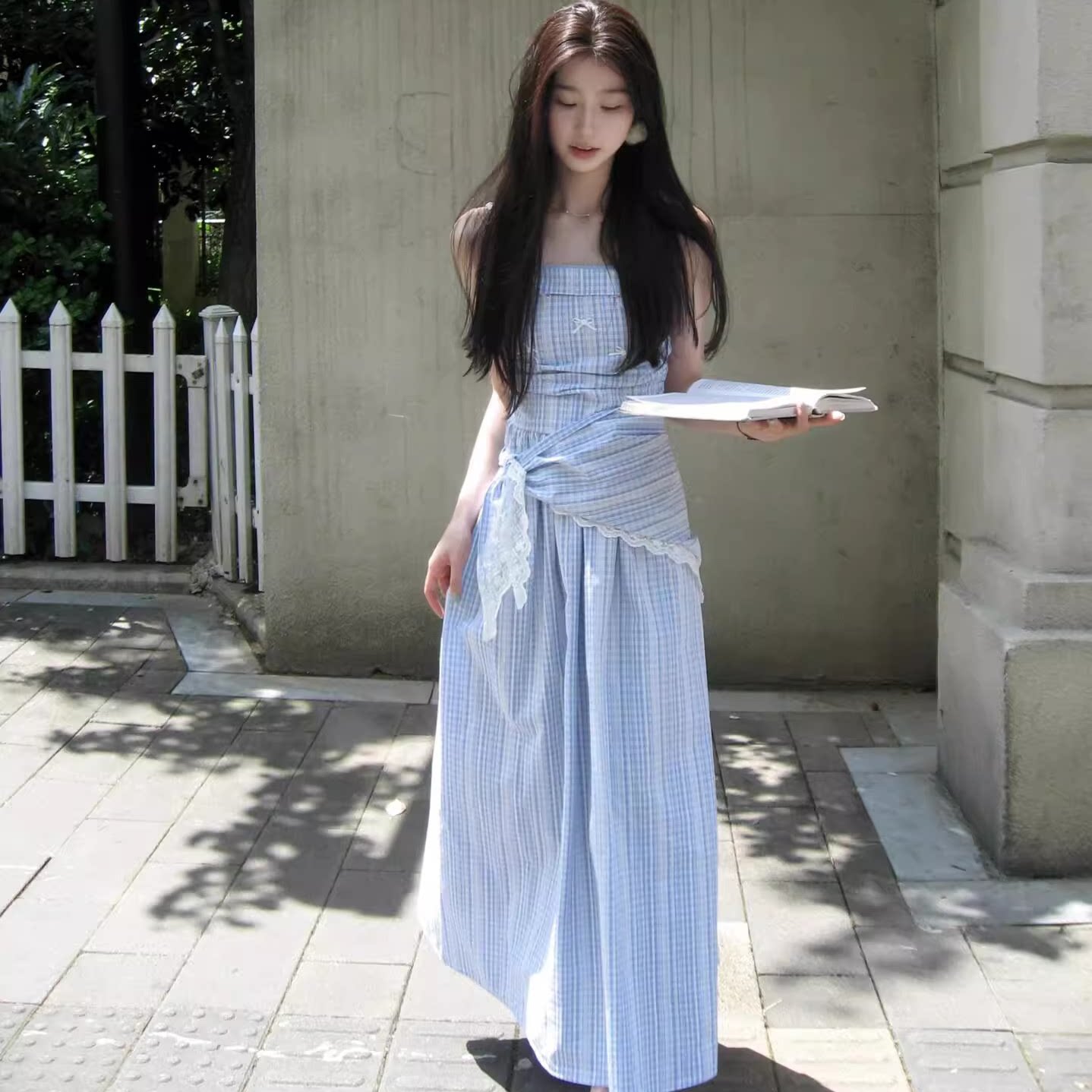 优质质量 蓝色格纹抹胸吊带连衣裙女夏季法式高级感收腰显瘦裙子