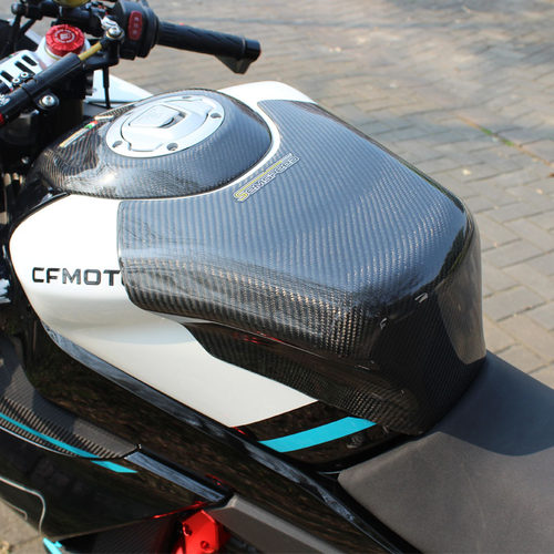 适用春风450sr改装 碳纤维加高油箱盖