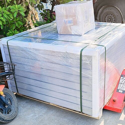 工厂生产钢化玻璃亚克力舞台学校酒吧娱乐场所黑色铝合金边框T台