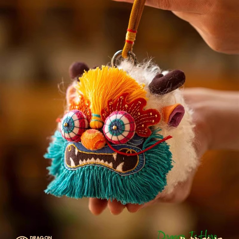 国卡手工 醒狮龙醒狮刺绣手工dyi成品香囊布艺玩偶阿潮风挂摆件