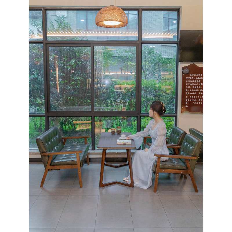 复古酒吧清吧奶茶店咖啡厅桌椅组合餐厅卡座沙发洽谈酒馆商用休闲