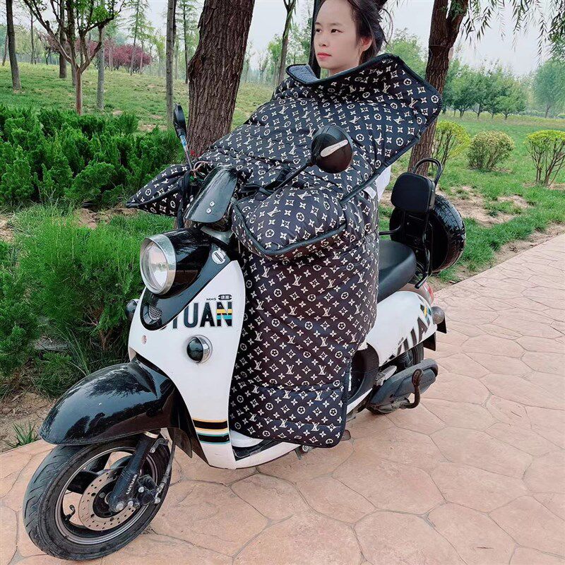 冬季连厚加身款真被毛挡风羊保暖男女皮毛一体防水加绒电动车踏板