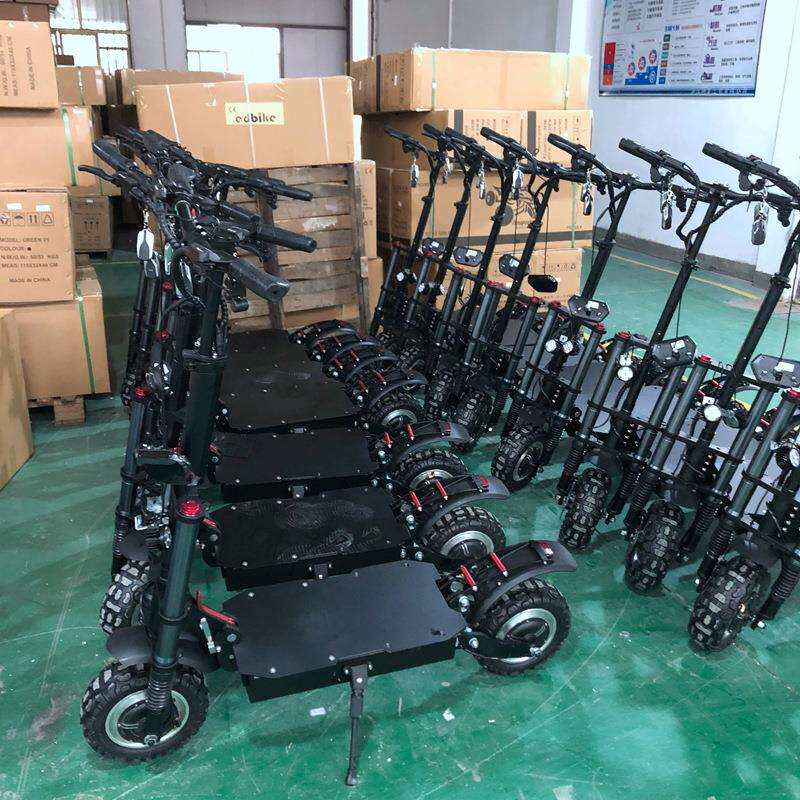 5600W 电动滑板车11寸 双驱 越野山地车 超续航 代步车成人 折叠