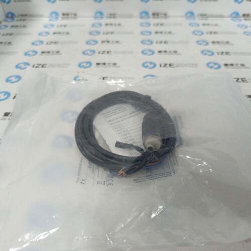 TELEMECANIQUE传感器XS4P18AB110原装