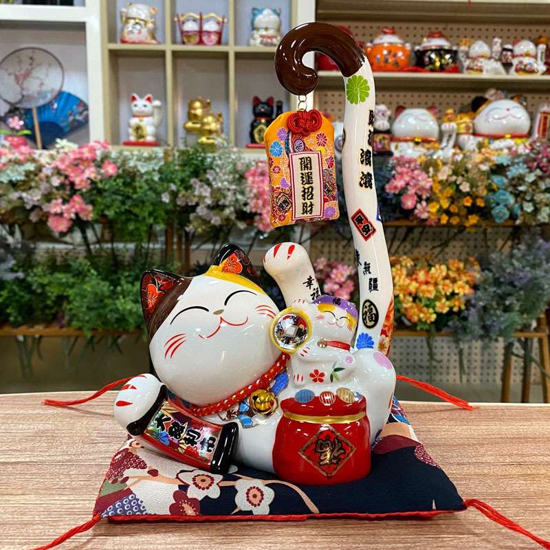 平安符长尾猫陶瓷摆件日式店铺收银台装饰客厅招财猫存钱罐